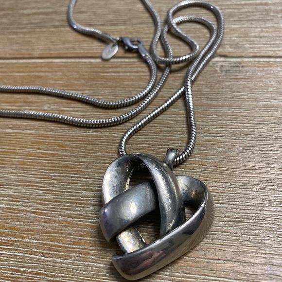 Off Limits (Tm) brand Silver Heart shaped pendant on silver chain necklace - Picture 1 of 5